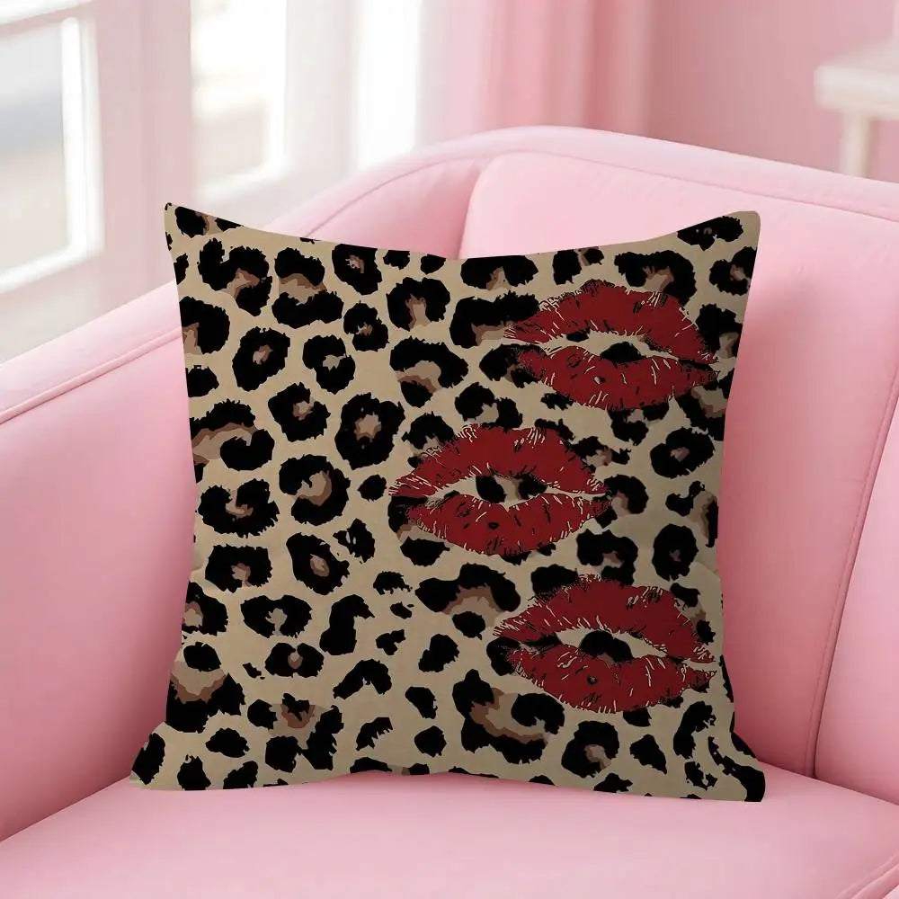 Retro leopard and cheetah theme Double-sided Printed pillow cover Short plush Suitable living rooms sofas throw cushion cover