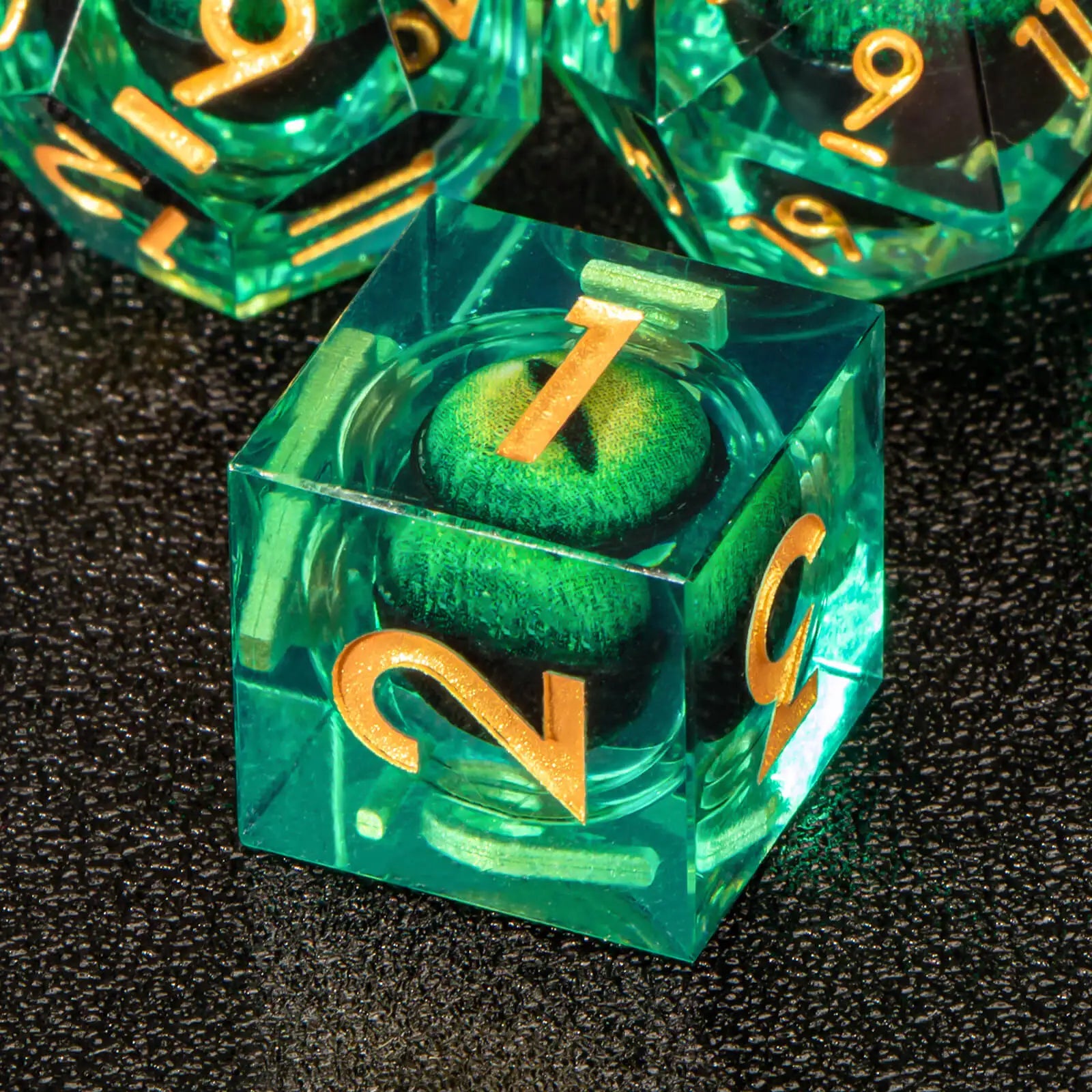 7pcs Dragon Eye D&D Dice Set DND, Sharp Edge Resin Liquid Core Dungeon and Dragon Dice, Role Playing Dice D20 D12 D10 D8 D6 D4