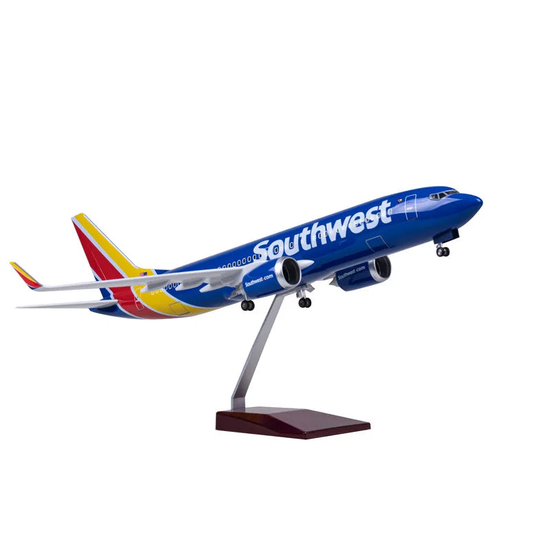 47cm Toys Model Airplane A320 B737 B747 B777 B787 MD-11 American Spirit NWA MD11 Resin Plane With Light Collection
