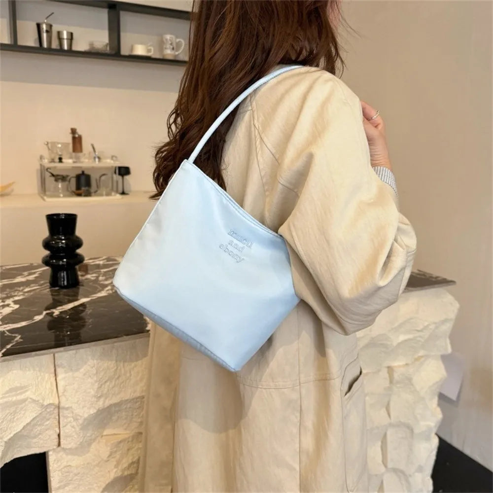 Fashion Oxford Shoulder Bag Large Capacity Embroidered Letters Tote Bag Waterproof Commuting Bucket Bag Girl