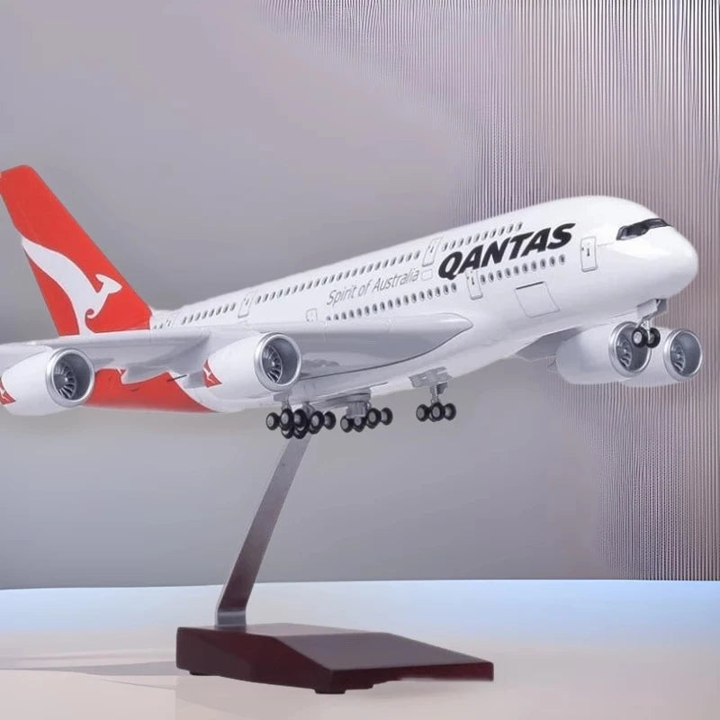 Scale 47CM Airplane 380 Educational Toys A380 QANTAS Airline Model W Light and Wheel Diecast Plastic Resin Plane For Collectio