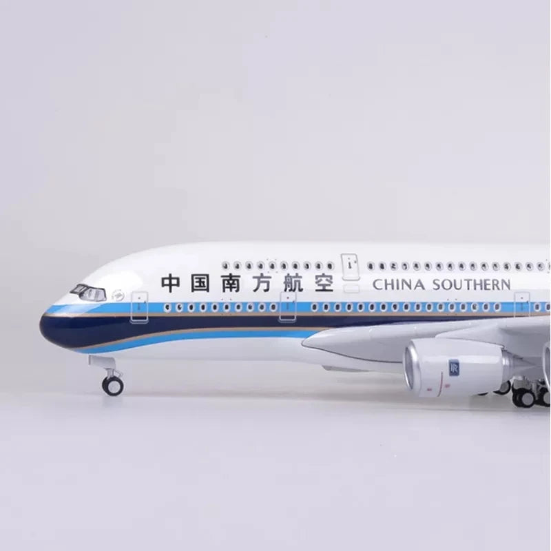 1/160 Scale Plane 47cm A380 China Southern Airways With Airplane Diecast Resin Aircraft Models Souvenir Home Decoration