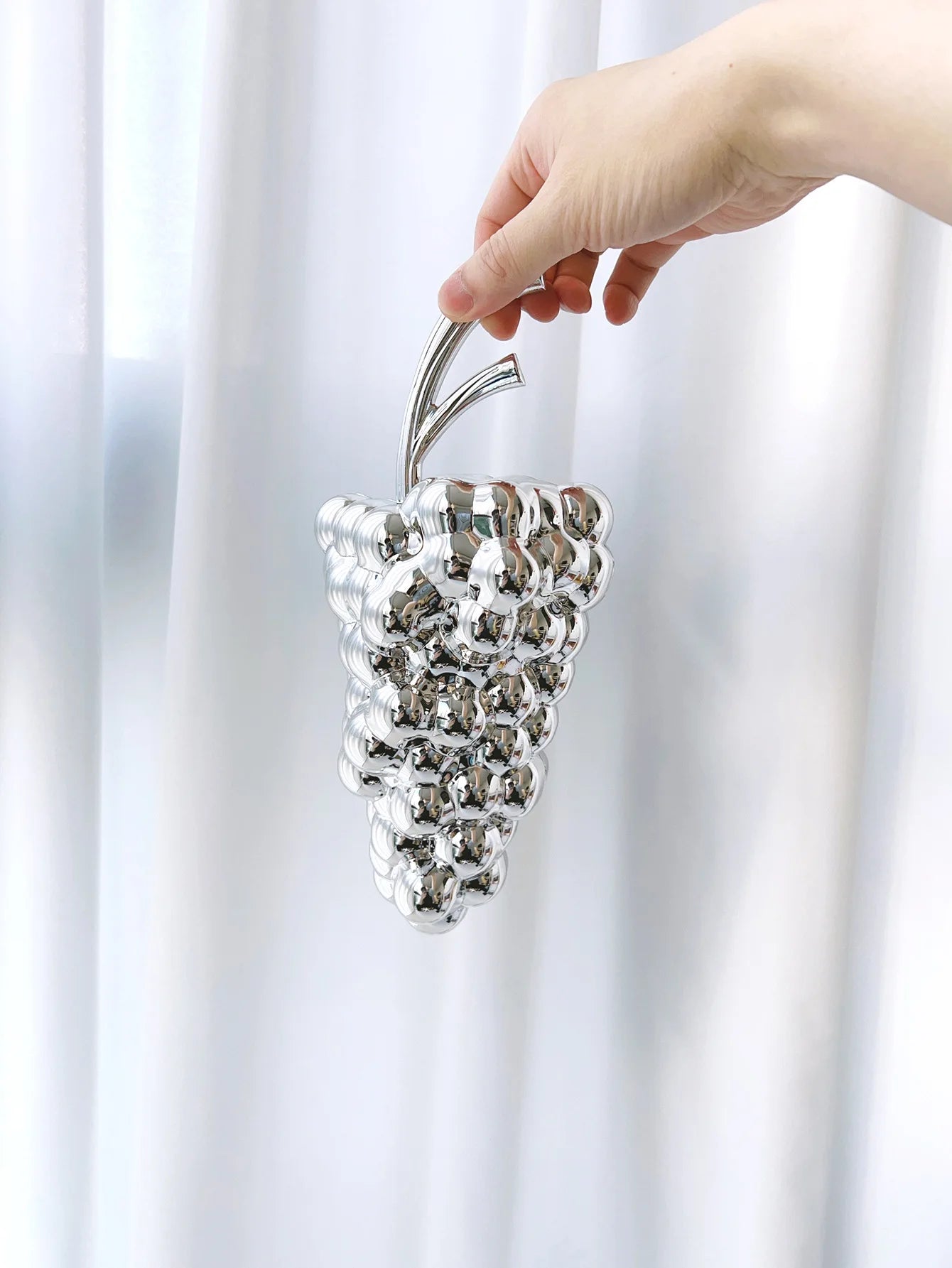 2026 New Fruit Electroplating Dinner Bag Premium Special-shaped Bag Grape Chain Oblique Span Bag