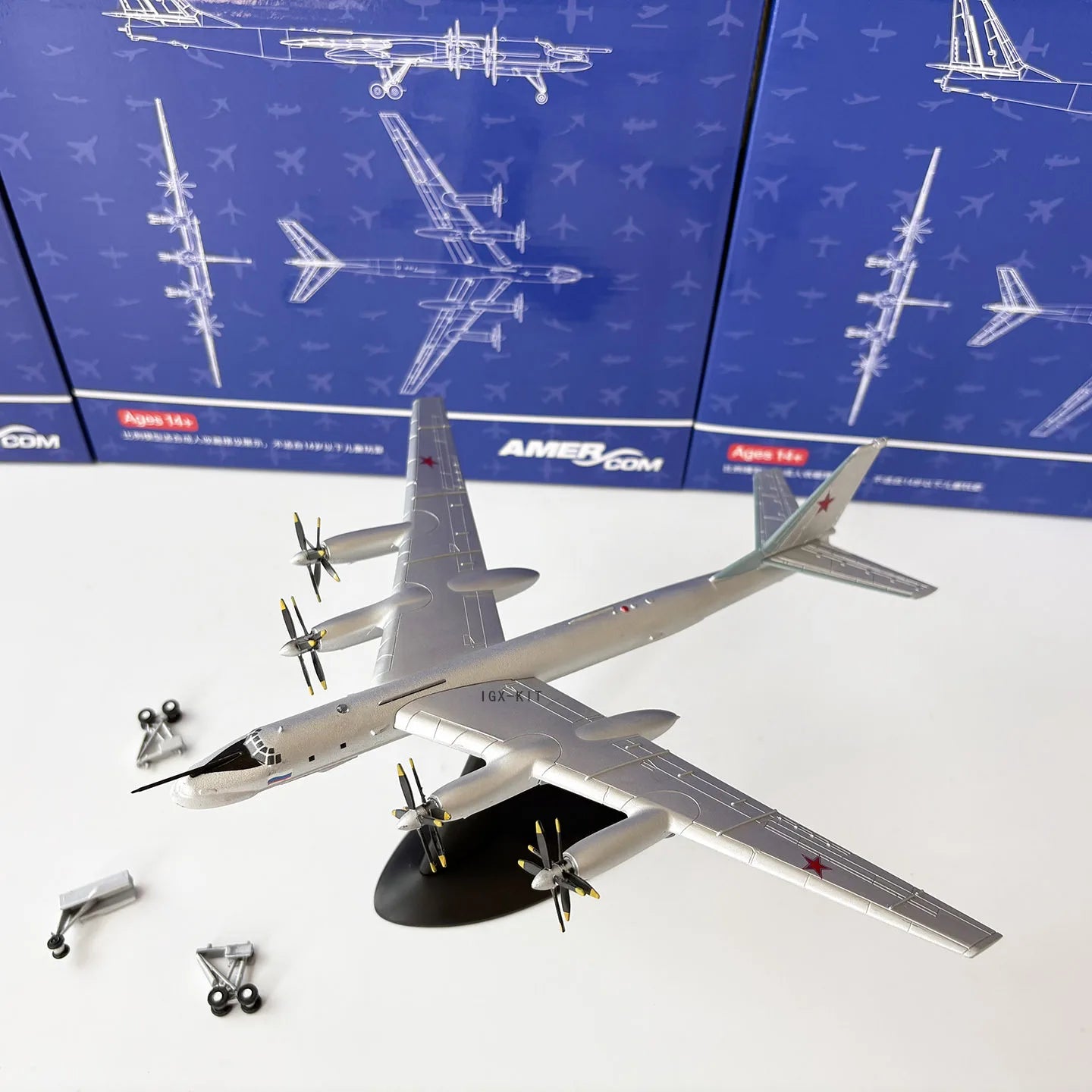 1:200 Scale Tupolev TU95 Bear Type Strategic TU-95 Bomber Metal Model Diecast Airplane Desktop Ornament Aircraft Collection Gift