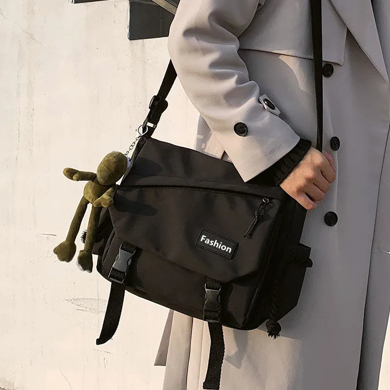 Japanese Simple Men Messenger Bag Korean Bag Student Nylon Waterproof Canvas Bag Tide Shoulder Crossbody Bags for Women Satchel
