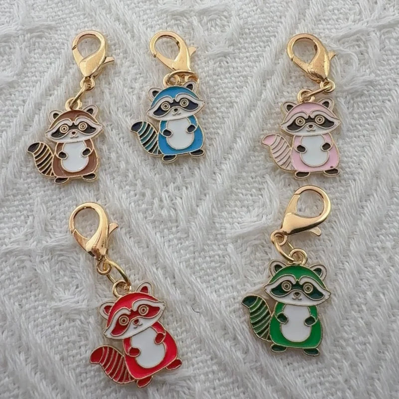 5PCS alloy cartoon squirrel keychain, suitable for bag hanging accessories, the best choice for gifts