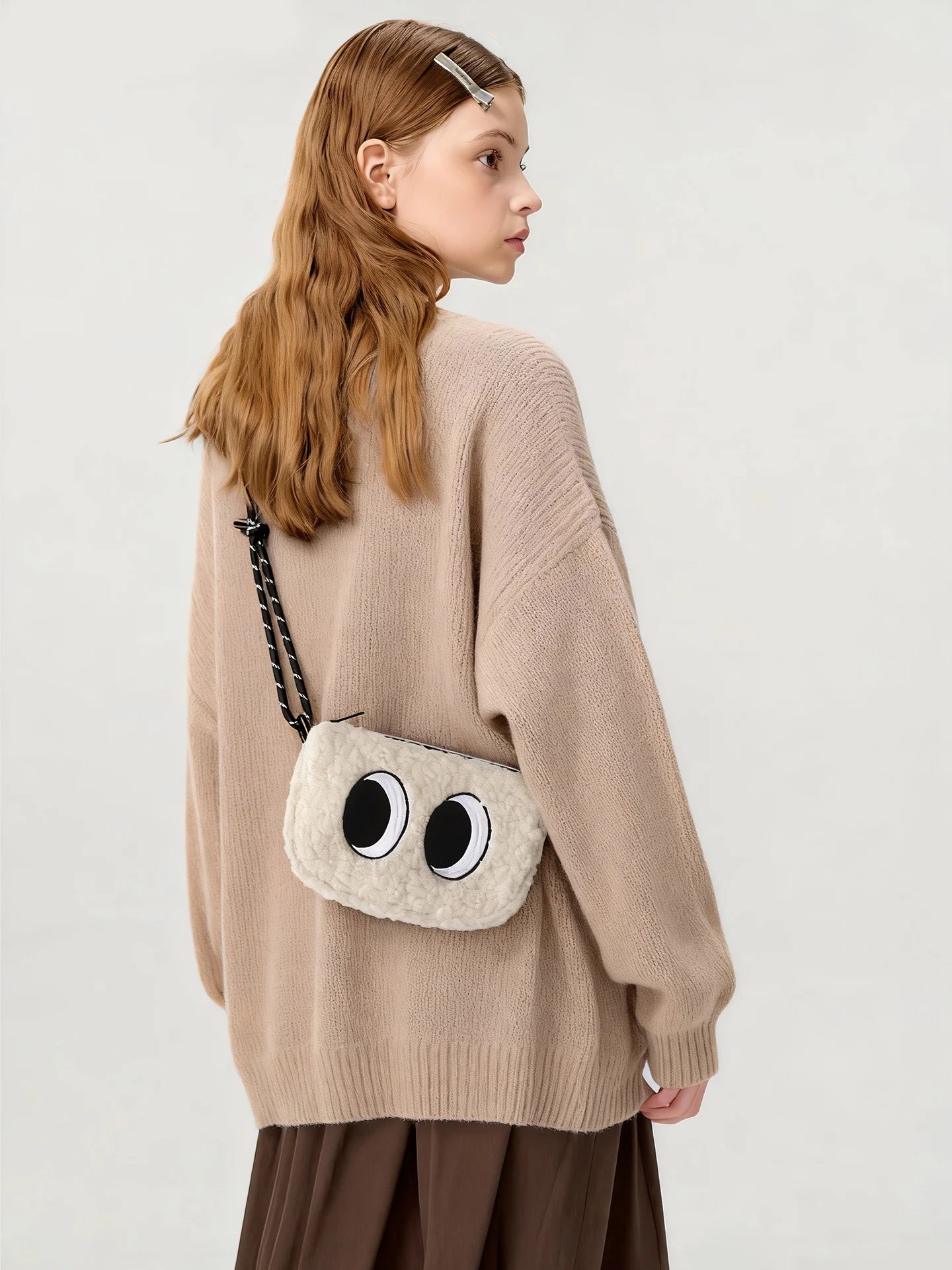 Lightweight Cute  Rice Ball Plush Earphone Bag Crossbody Phone Pouch for Young Girls Cartoon Style Polyester