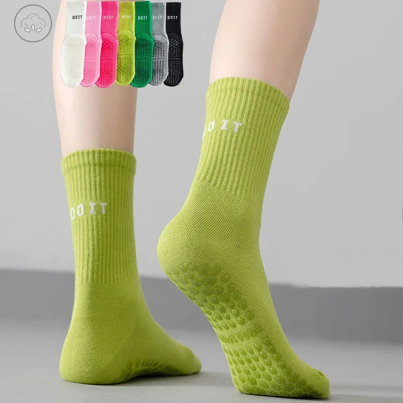 3Pairs Yoga Socks for Women Cotton Solid Mid Calf Pilates Socks Simple Sports Dance Fitness Training Cushion Socks