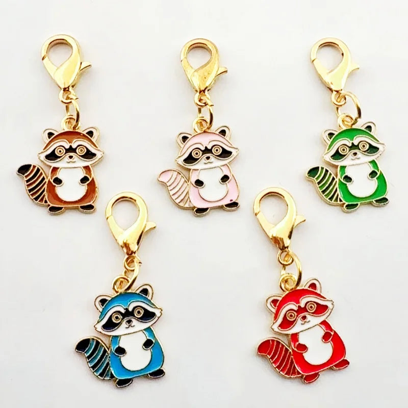 5PCS alloy cartoon squirrel keychain, suitable for bag hanging accessories, the best choice for gifts