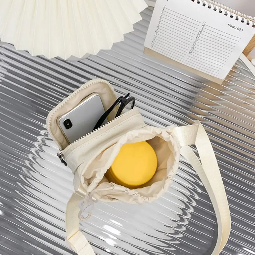 Shoulder Strap Water Bottle Carrier Bag Front Pocket Waterproof Crossbody Water Bottle Purse Portable Handle