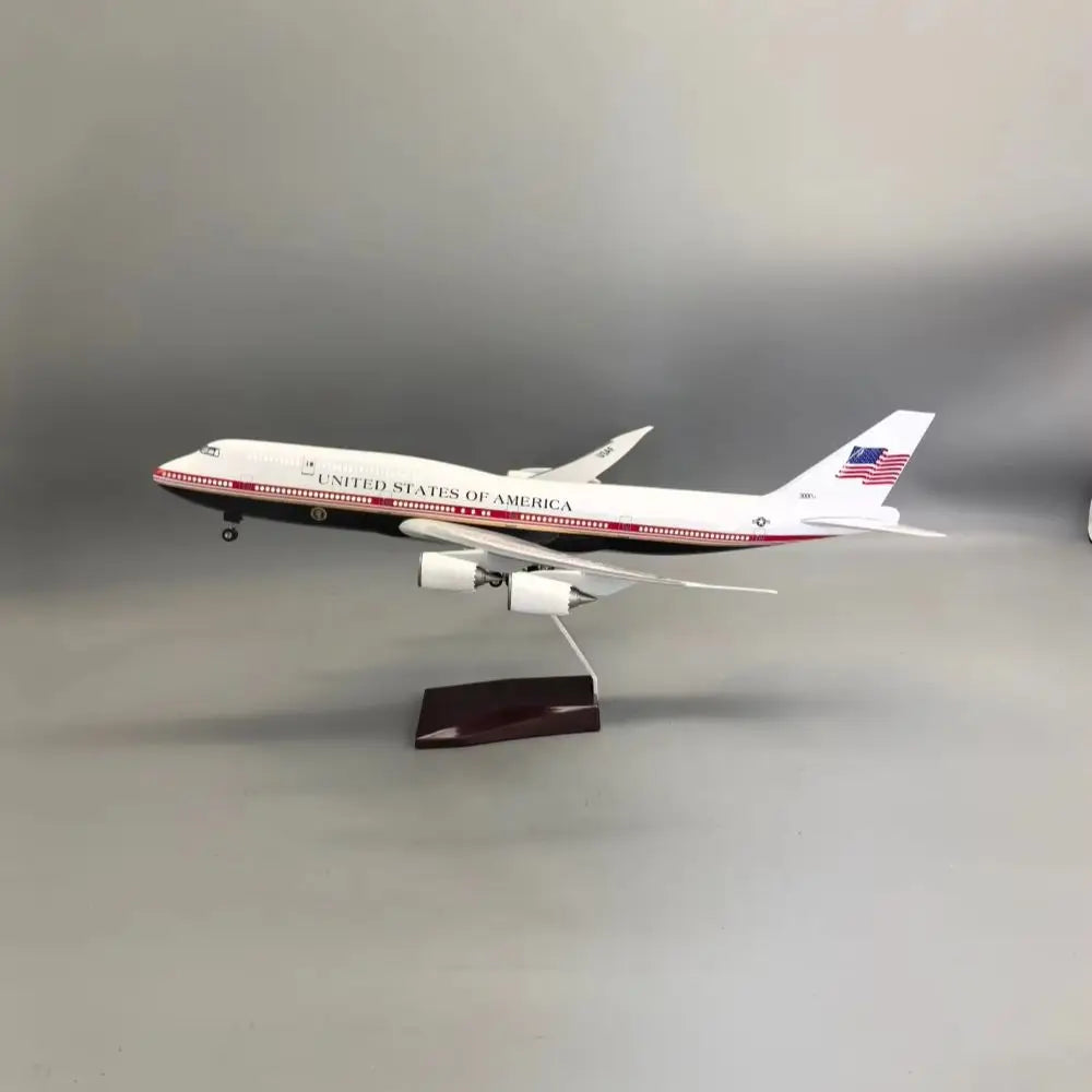 1/150 Scale 47cm United States Air Force B747 Resin Airplane Model Kit Diecast Aircraft With Stable Base Aviation Fun Souvenir