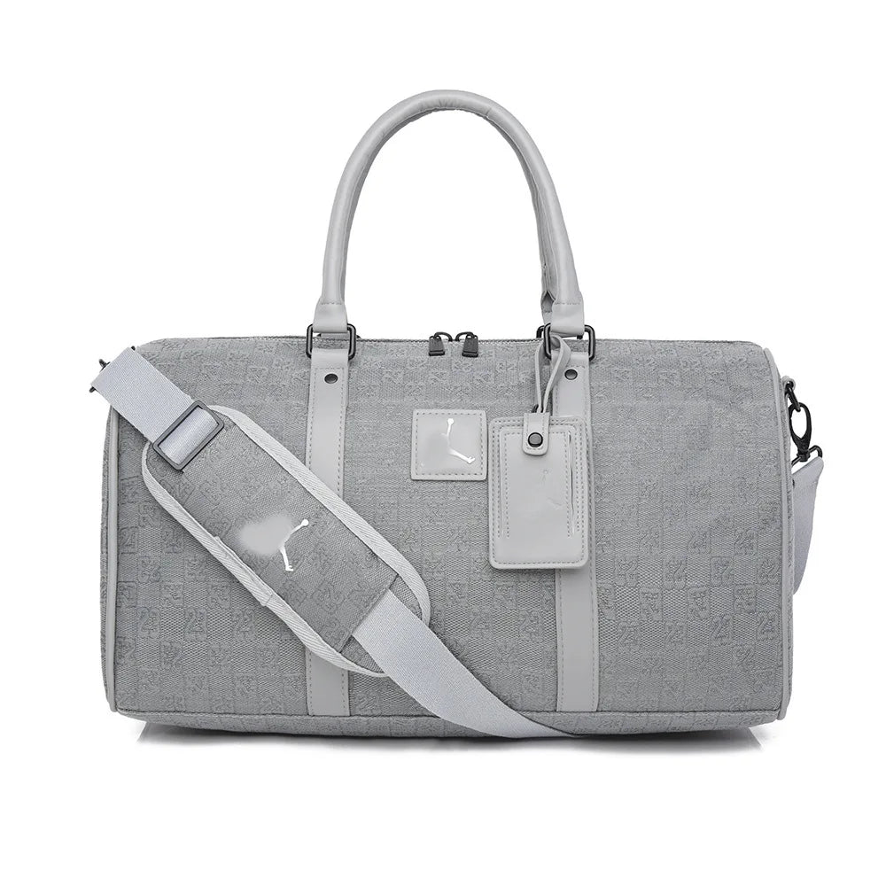 Lightweight Large Capacity Sports Fitness Bag for Travel And Business Trip Unisex Casual Travel Style Breathable PU Material