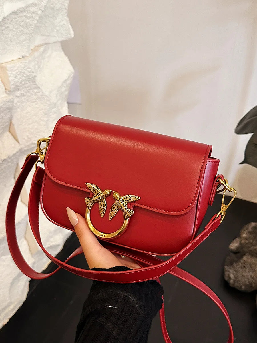 Fashion commuter women's bag Bacchus chain bag One shoulder oblique span Swallow bag Flying bird double flying swallow bag