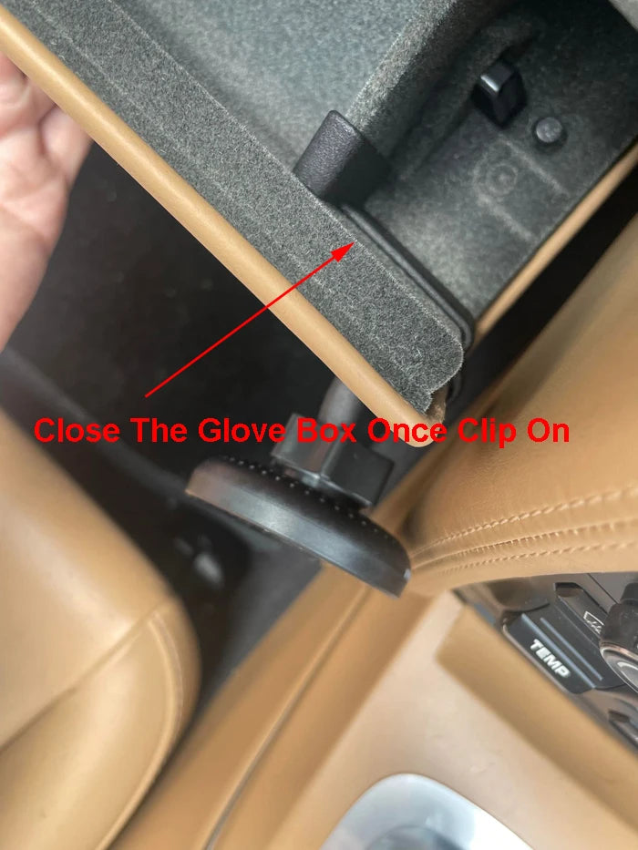 High quality Car Glove Box Phone Mount Mag Safe Char ger For Porsche 997 911 LHD RHD Brand New Best Value Car Parts