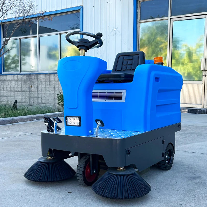 All Closed Ride On Lithium Electric Street Sweeper Filter Dust Collection Cabin Cleaning Vehicle For Campus Main Road