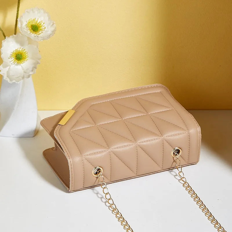 Solid color triangular diamond grid embroidered small square bag, crossbody bag, fashionable and versatile single shoulder bag