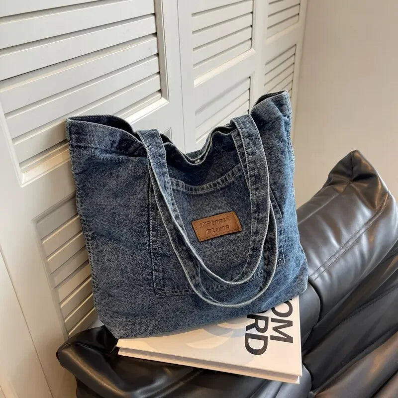 Stylish Light Blue Denim Tote Bag for Women Large Capacity, Zipper Closure, Casual Shoulder Handbag with Multiple Compartments