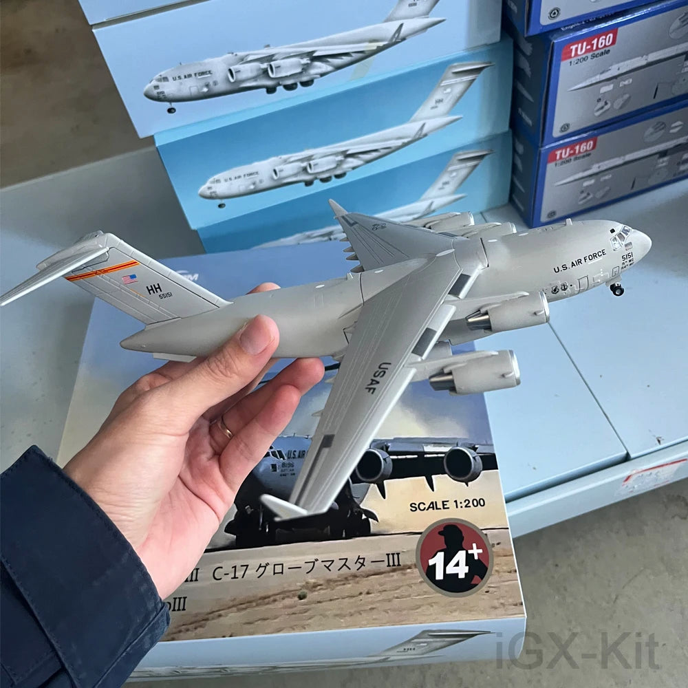 1:200 Scale US C-17 C17 Globemaster III Strategy Transport Aircraft Metal Plane Model Display Ornament