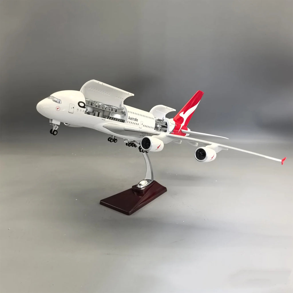47CM Scale Qantas A380 Aircraft Model Openable Door Resin Diecast Collectible Aircraft With Landing Gear Wheels Light Gift By