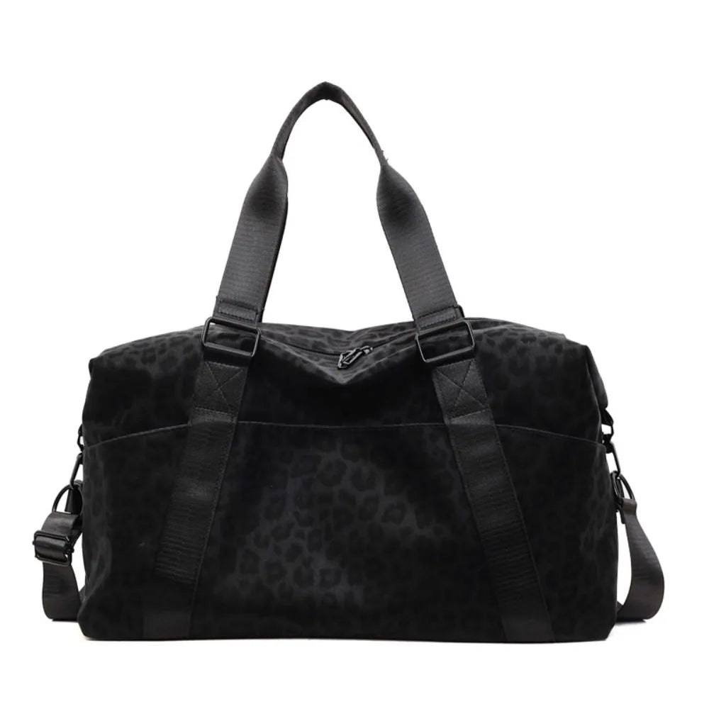 Large Capacity Leopard Print Travel Duffle Bag Lightweight Waterproof Handbag Portable Gym Bag for Short Trip Swimming
