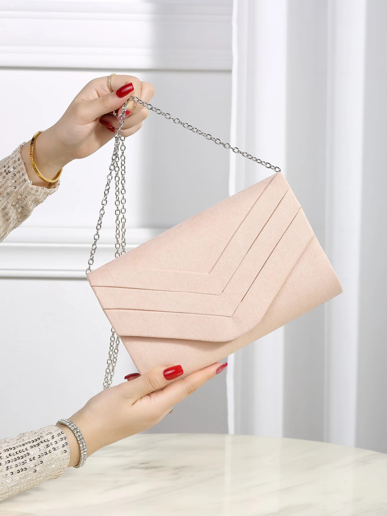 Luxurious and elegant, exquisite velvet evening bag for women, party girls, brides to attend parties, weddings and gatherings.