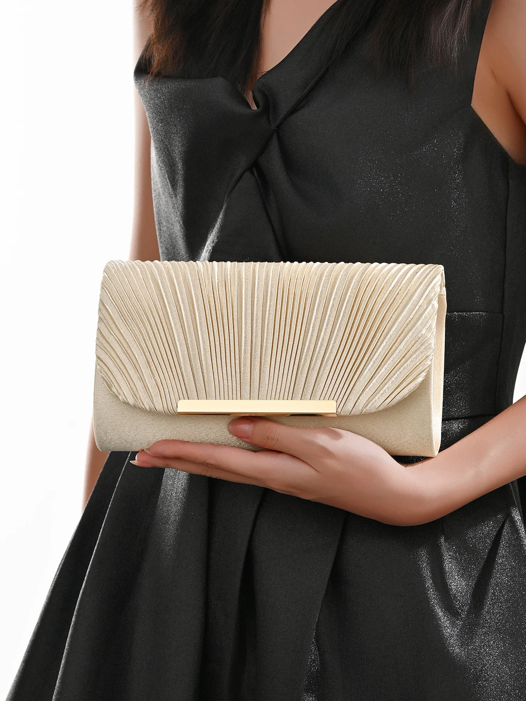 Women's Dinner Bag New Small Square Bag Chain Dinner Bag Pleat design, suitable for parties, weddings, proms, banquets