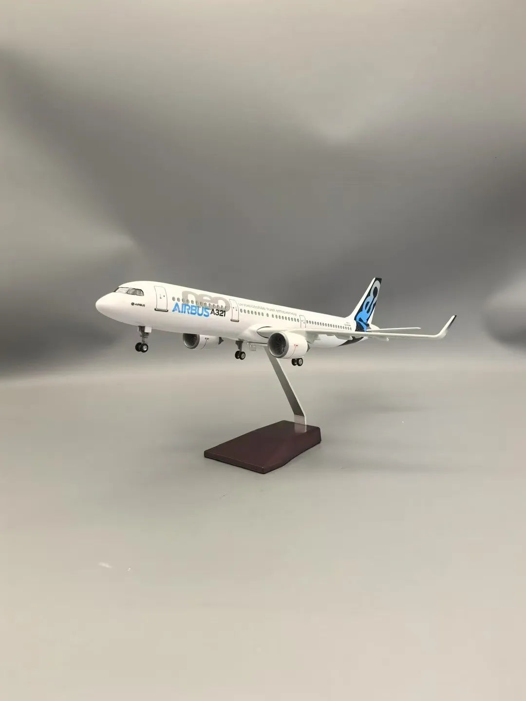 44CM Scale Aircraft 1/100 A321 neo Prototype Model Airplane Resin 321 collectible miniatures Model toys for children Collected