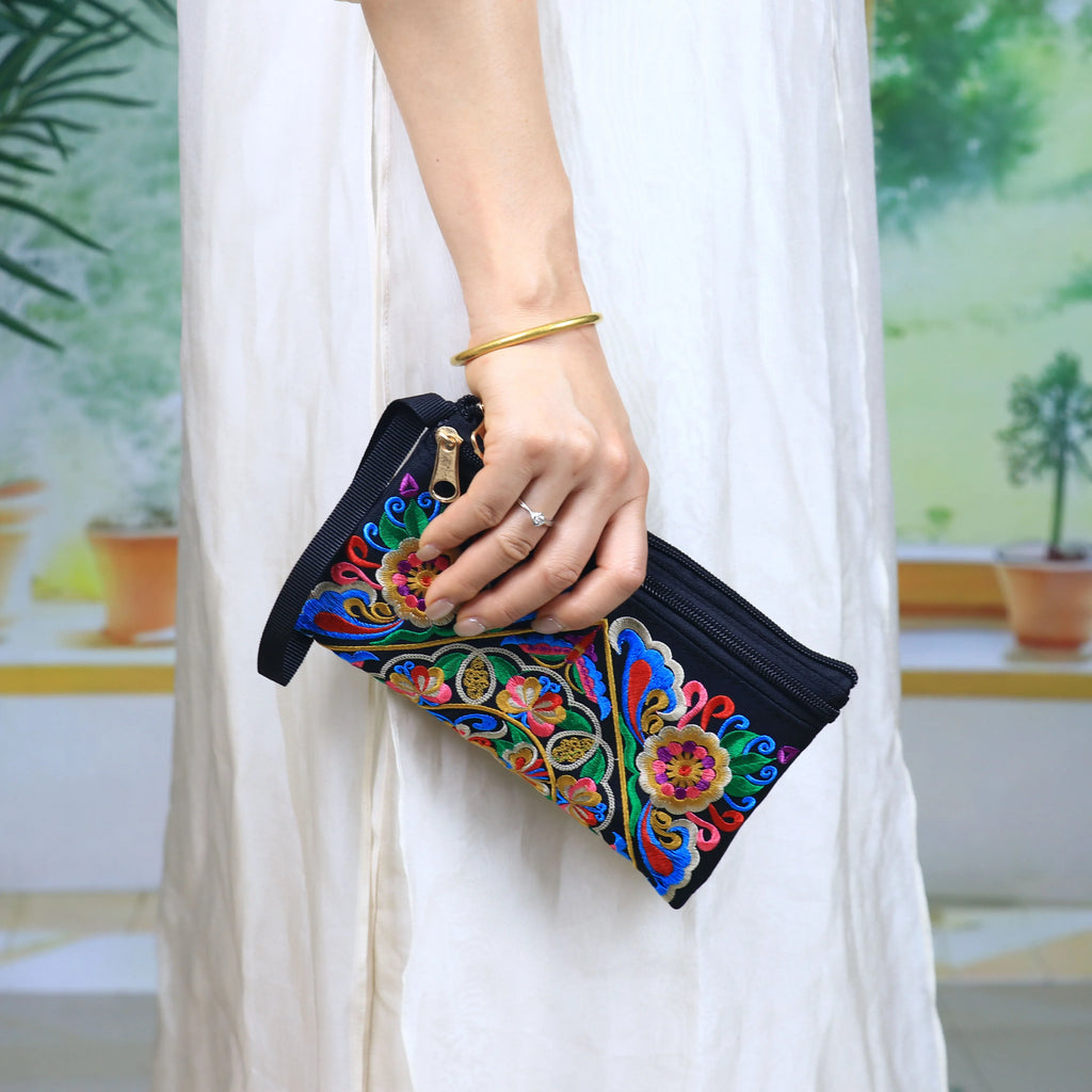 Ethnic Style Embroidered Handbag, Mobile Phone Bag, Coin Purse, Fashionable and Casual Ladies Handbags for Women Clutch Bag