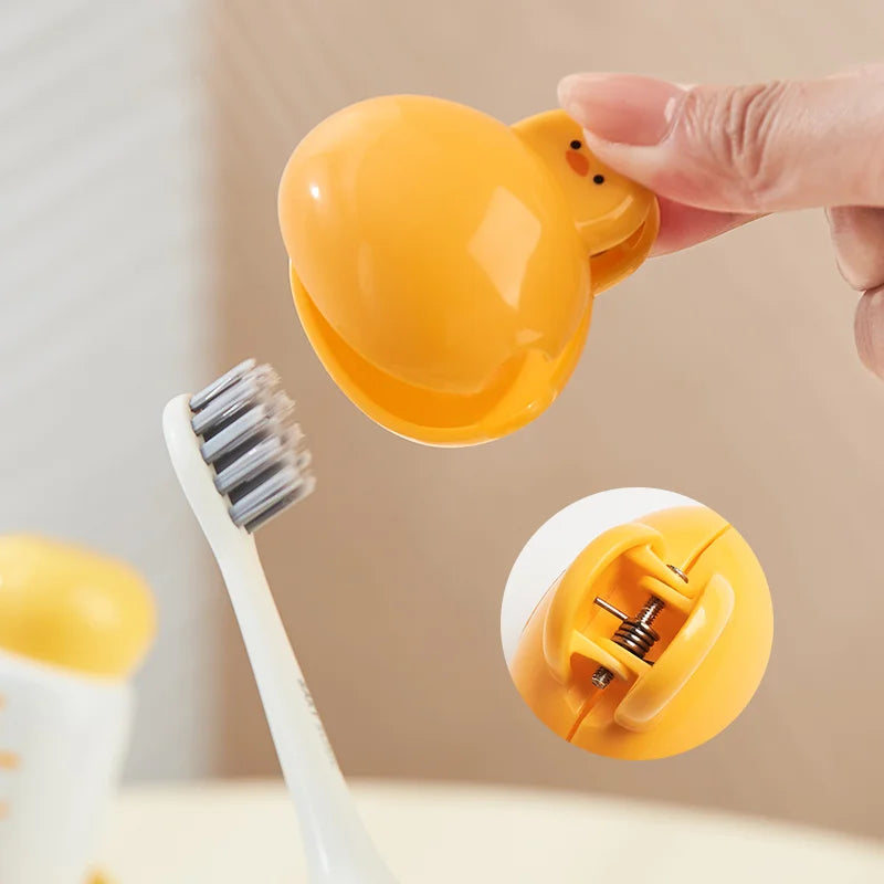 Adorable Animal-Themed Toothbrush Head Cover ，Waterproof, Dustproof, Perfect for Travel & Bathroom Organization Toothbrush cover