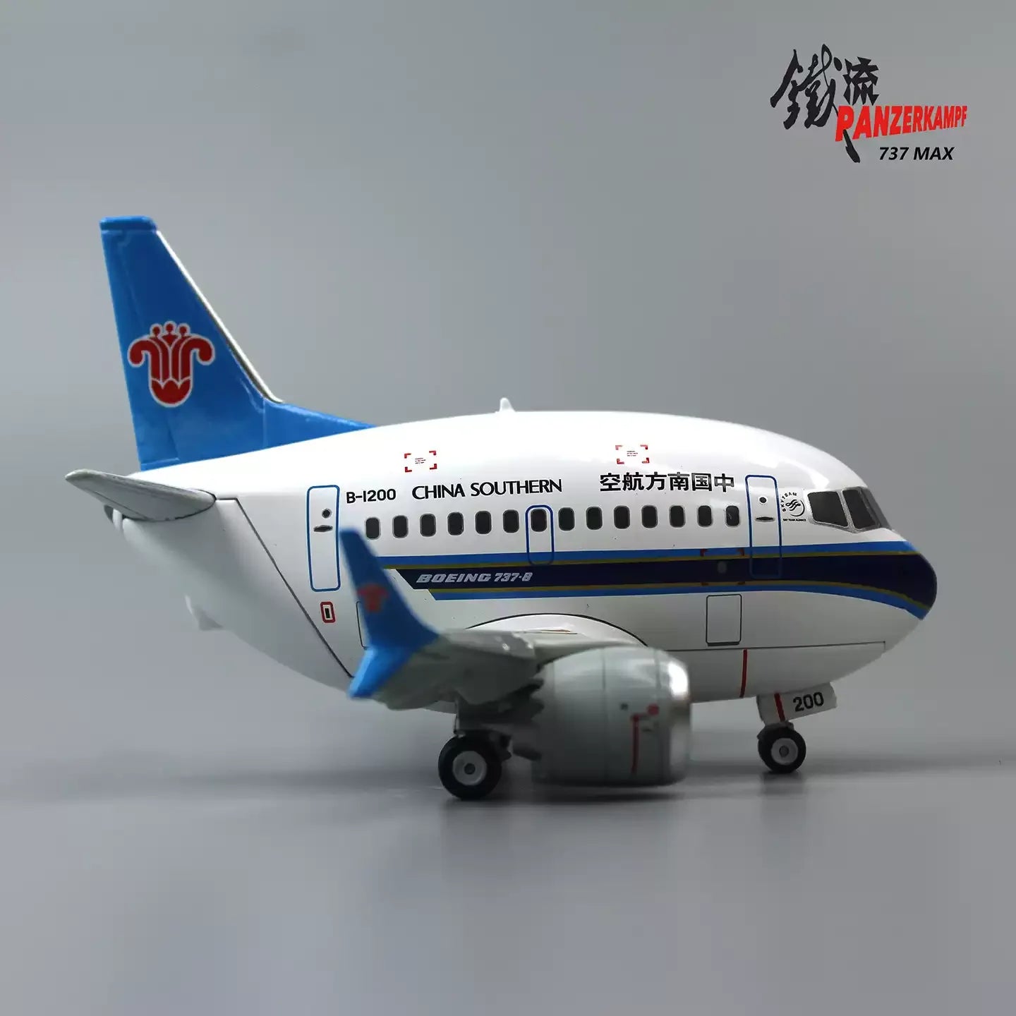Iron Flow Cartoon Q-Version Airbus A320 NEO 737MAX Aircraft Model Factory Painted Egg Machine Alloy Aircraft Model Holiday Gift