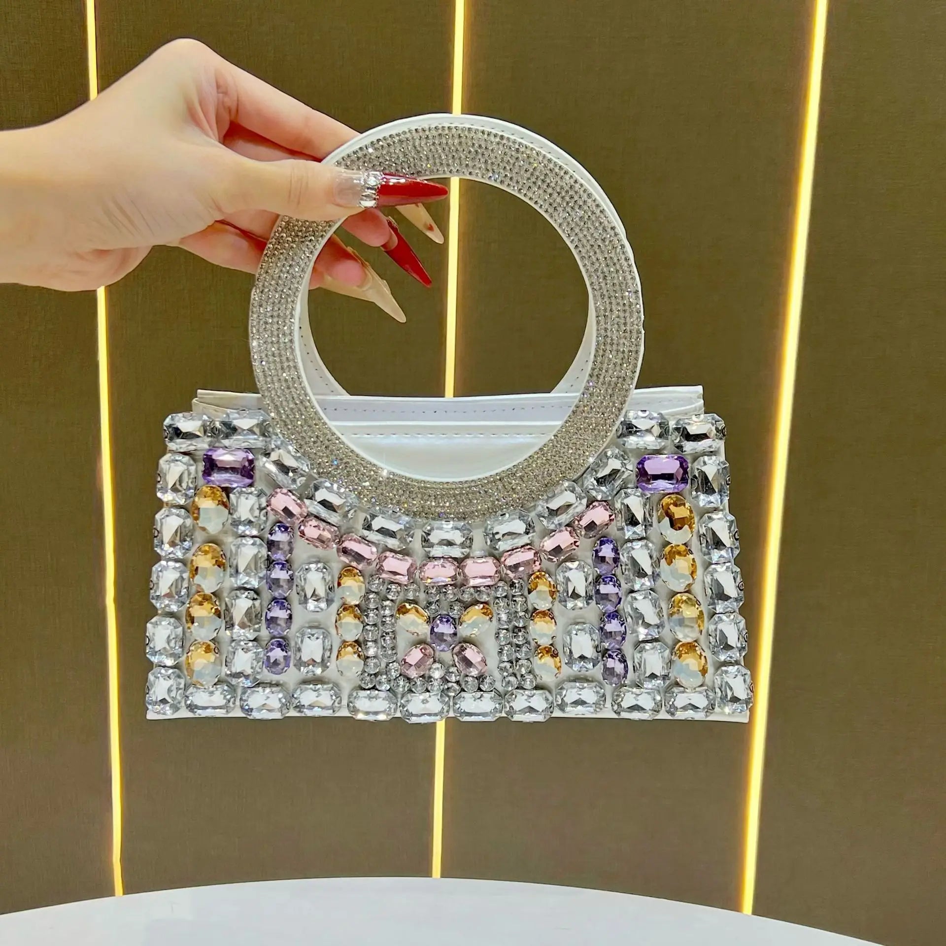 New fashion dinner bag, high-end women's handbag, full diamond messenger women's bag, light luxury temperament chain bag