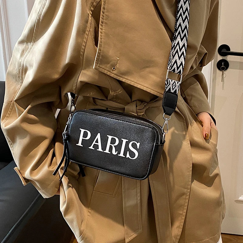 Women's simple and versatile textured shoulder messenger bag European and American retro casual commuter camera bag