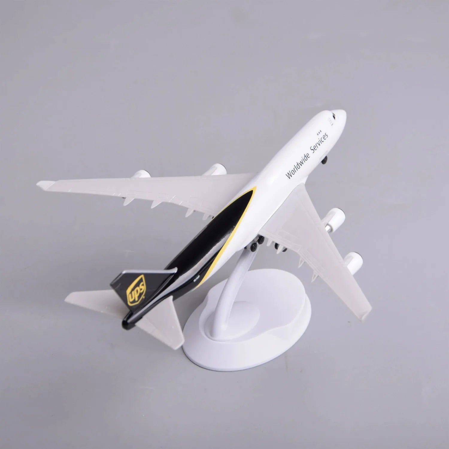 20cm Scale Aircraft Open Cargo Door UPS B747 Cargo Aircraft Model Adults Fun Toy Airplane Diecast ABS Gift Collectible Miniature
