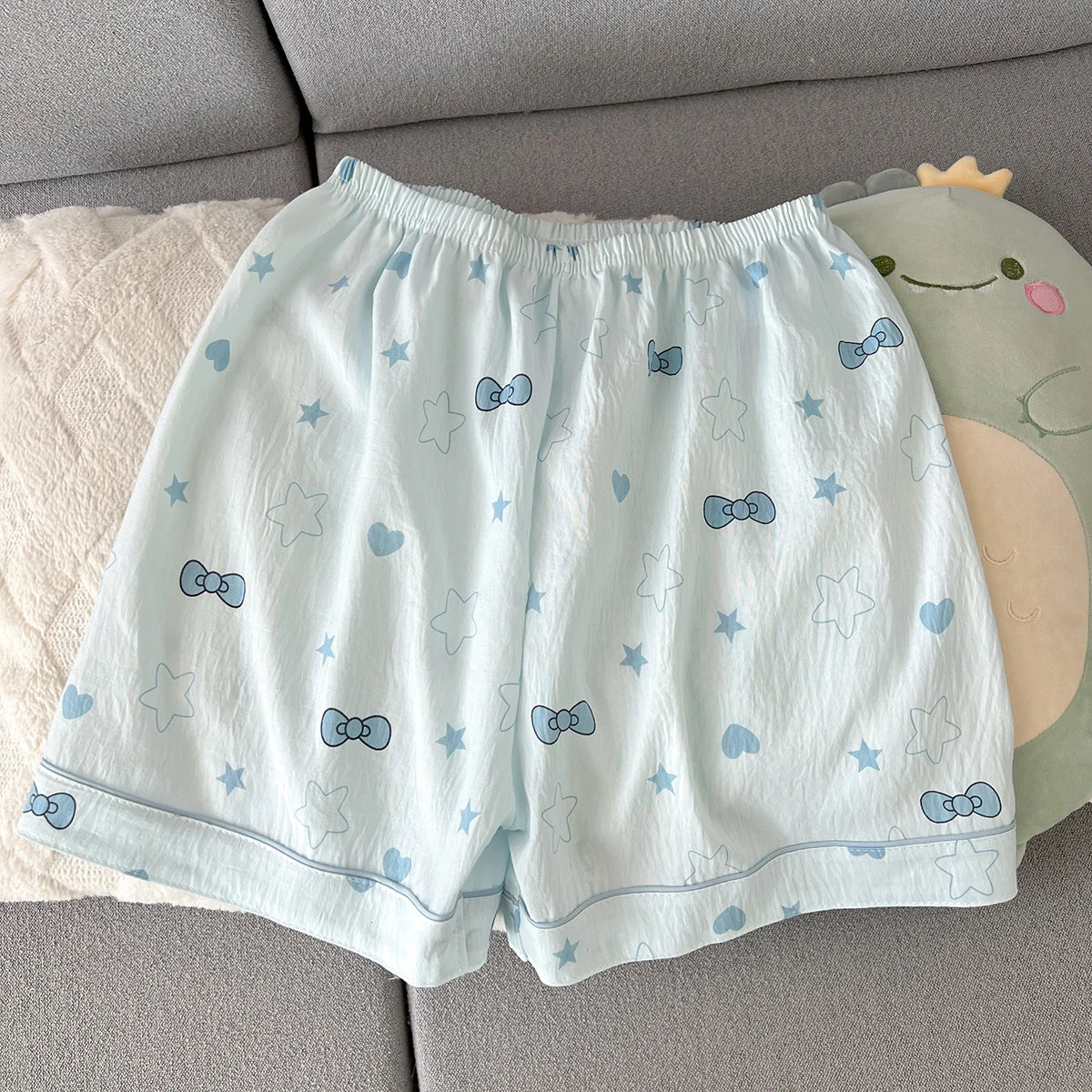 Women's Summer Thin Pajamas with Heart-Shaped Bow Pattern, Short-Sleeved Shorts, Sweet and Cute, Can Be Worn Outside in Summer, Two-Piece Home Wear Set