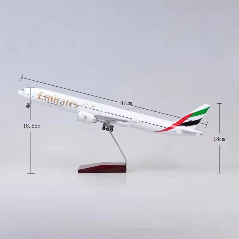 New 1/160 Scale Diecast Model B777 Emirates Airways Boeing 777 Resin Airplane With Light Airline Collection Display Gifts