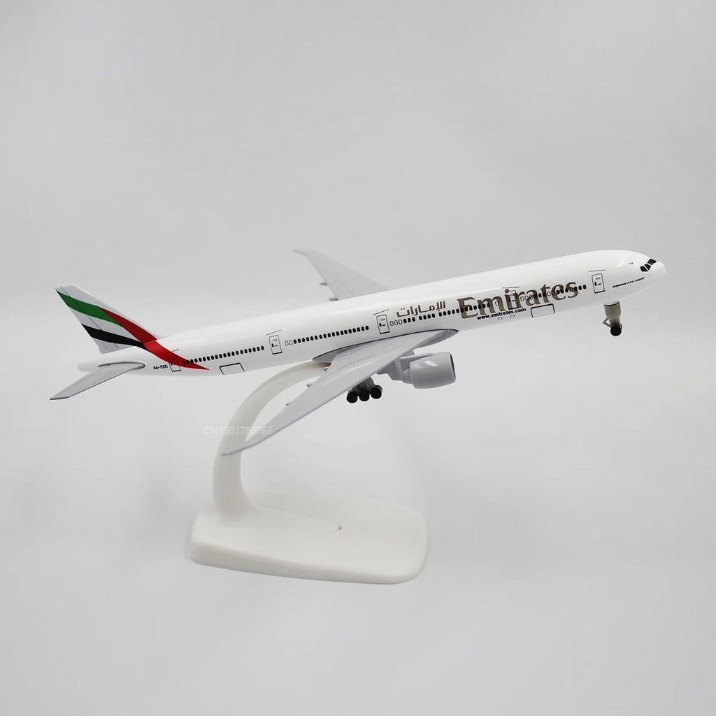 1/400 Scale 20CM Diecast Alloy Antonov An-225 "Mriya" A380 330 747 777 Airplane Model For Gift Collection