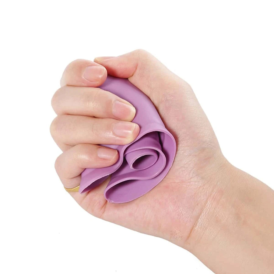 Foldable Reusable Silicone Women's Pee Funnel, Portable Easy-to-Clean Stand-Up Urinal, Emergency Pee Device for Outdoor Travel C