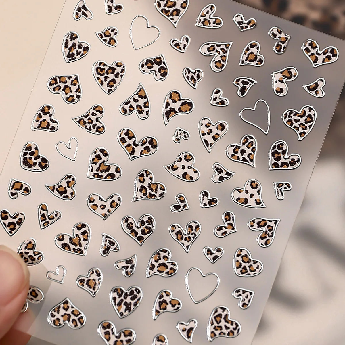 Vintage Leopard Print Heart Nail Stickers, Metallic Pink Leopard DIY Decor, Euro-American Style Asymmetrical Heart Nail Art