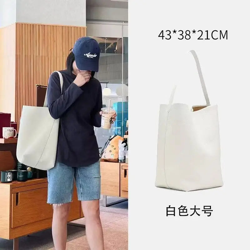 High Quality Bucket Bag Genuine Leather Shoulder Premium Large-capacity Cowhide Commuter Fashionable Relaxed Versatile NO LOGO