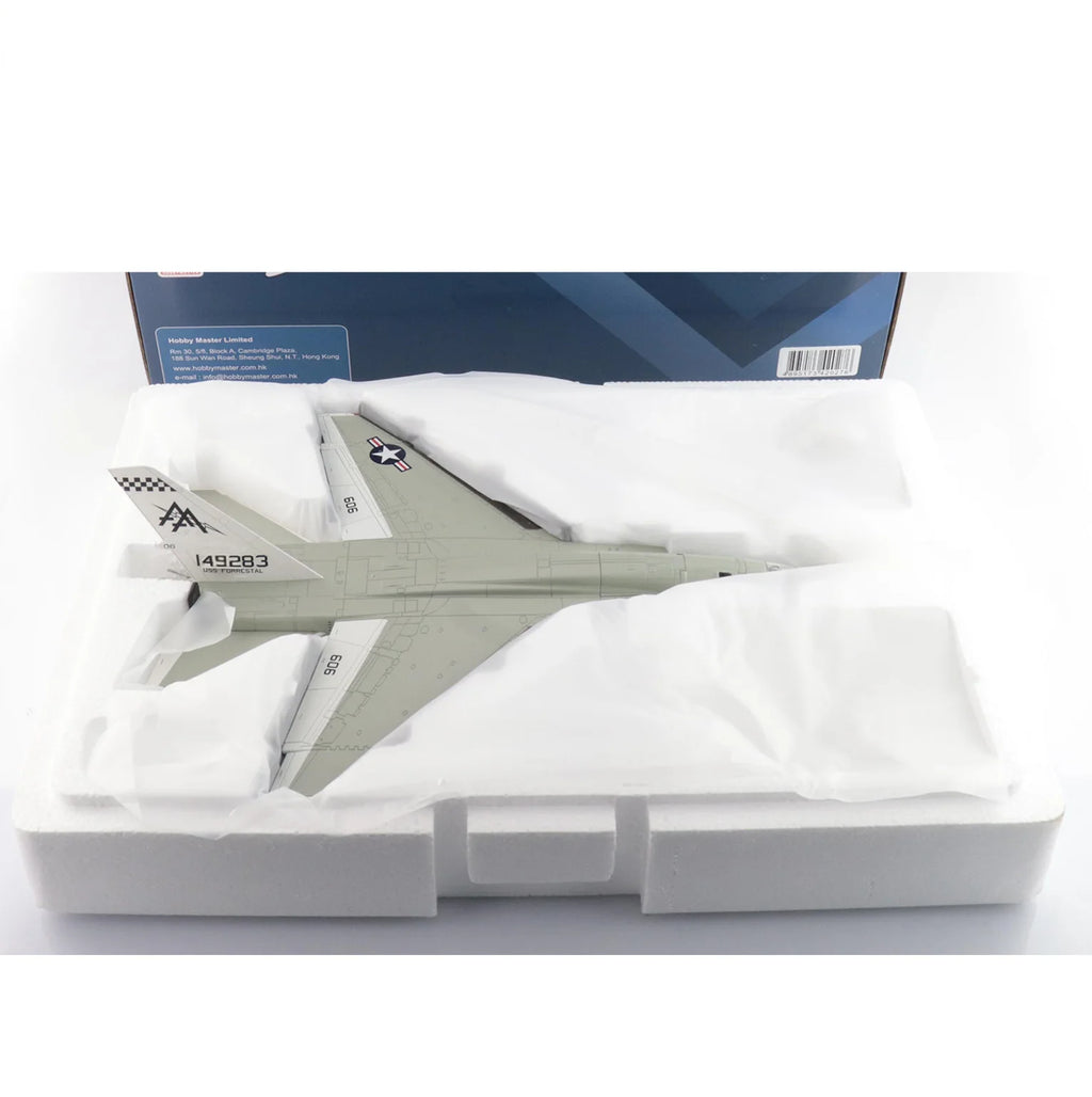 HA4708 1/72 American RA-5C 149283 reconnaissance aircraft model RVAH-11 1967 alloy aircraft model