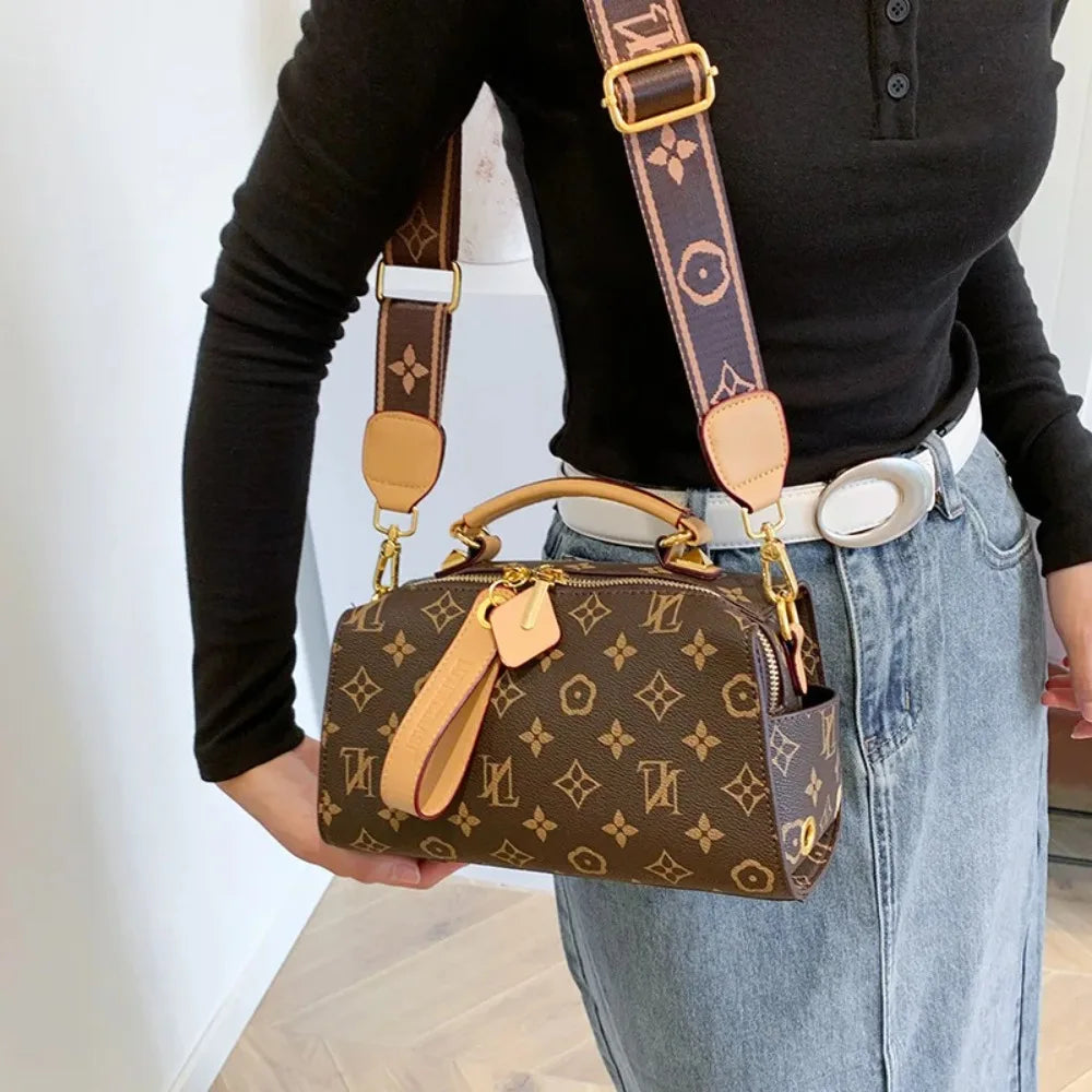 2026 New Retro Printed Pillow Bag Large Capacity Multifunctional Wide Strap Single Shoulder Crossbody Bag For Commute