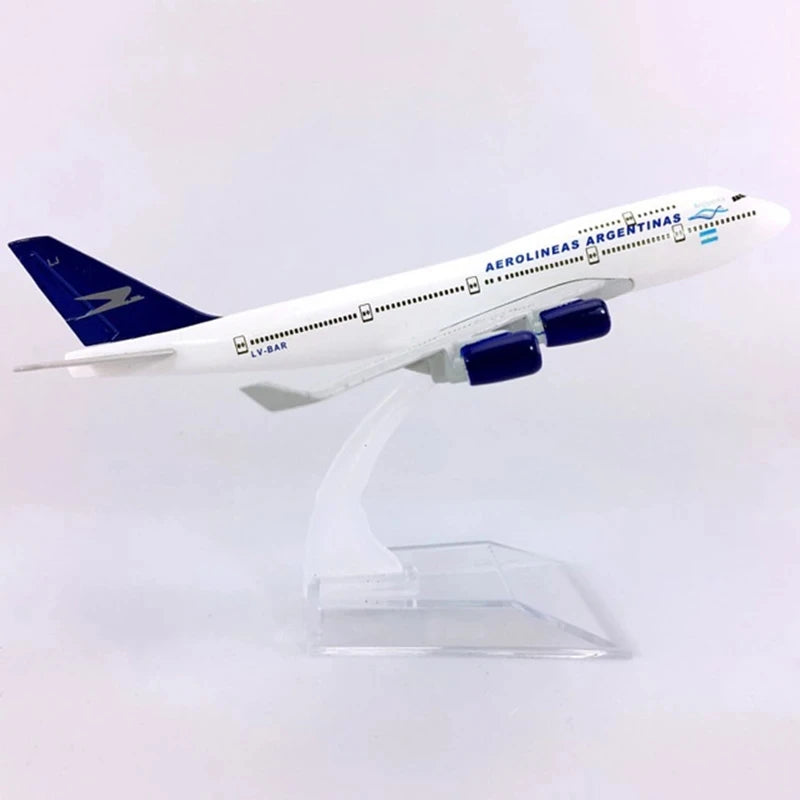 16CM model aircraft metal B747-400 Argentine Airlines 1:400 Scale Die-cast airplane Toys for boys Collection Display Gift