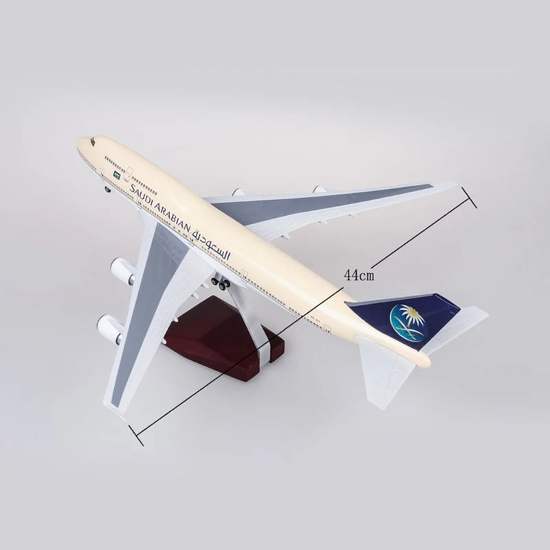 1/150 Scale Plane Model Aircraft B747-400 Saudi Arabian Airlines Miniature Airplane Resin Collectible Aircraft Boy Toys Gift