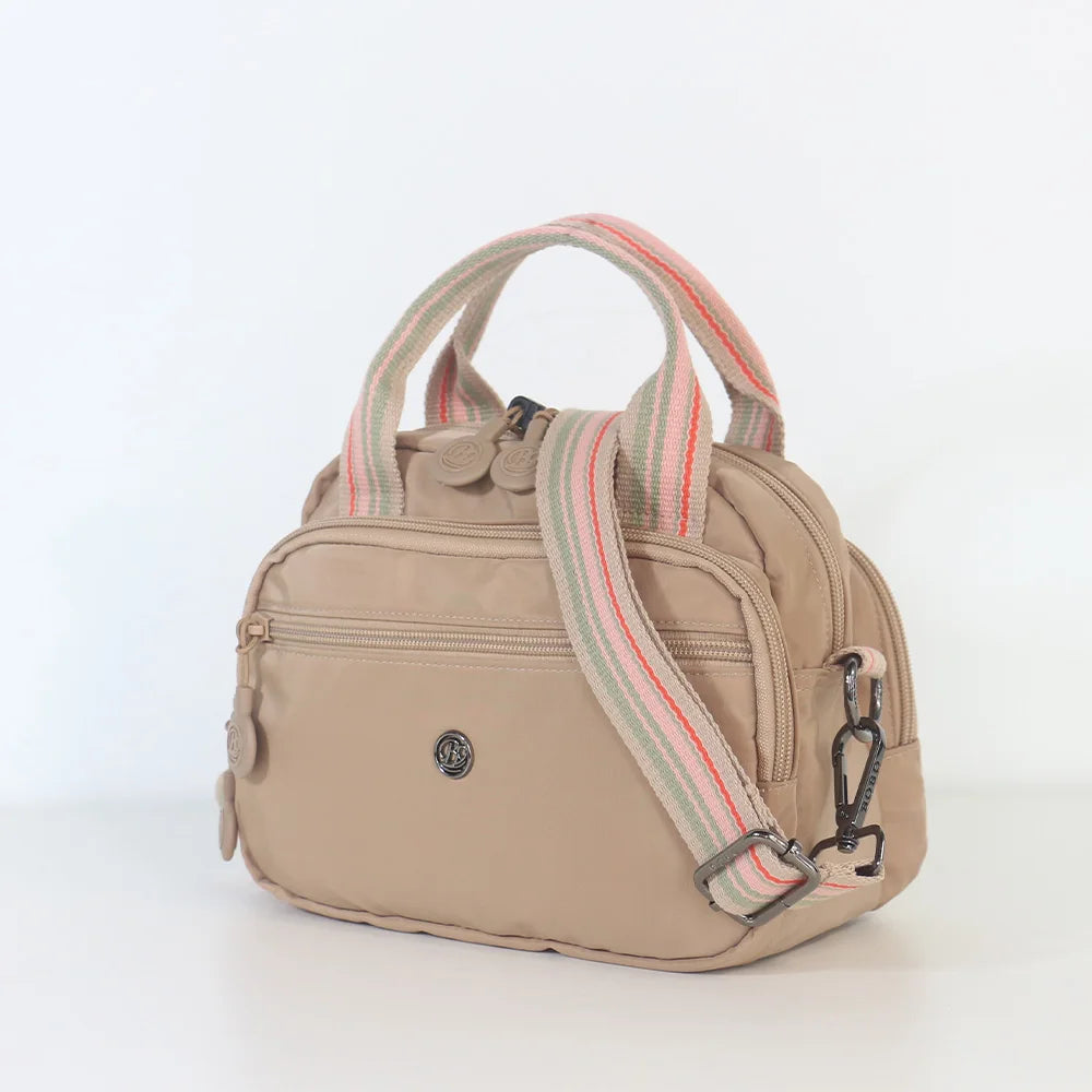 Women's Fashion Messenger Bag Handbag, Nylon Material, Wrinkle-resistant, Square Shape, Thickened Soft Compartment