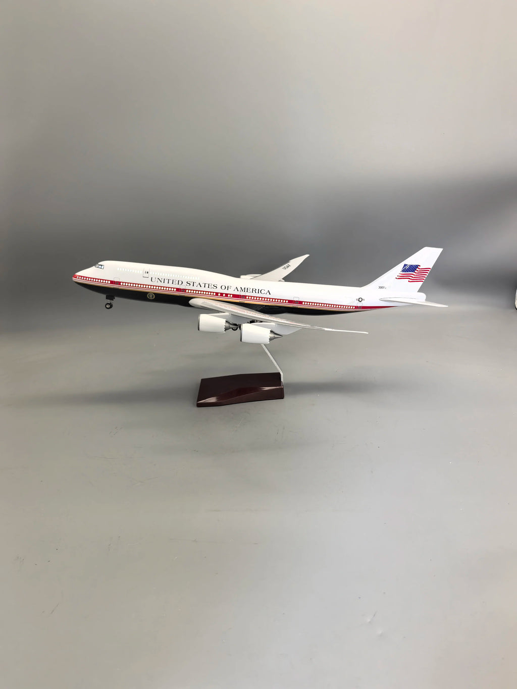 New 47cm Large Scale American Air Force One B747 Airplane Model Kit with Stand for Adult Aviation Souvenir Gift or Plane Toy