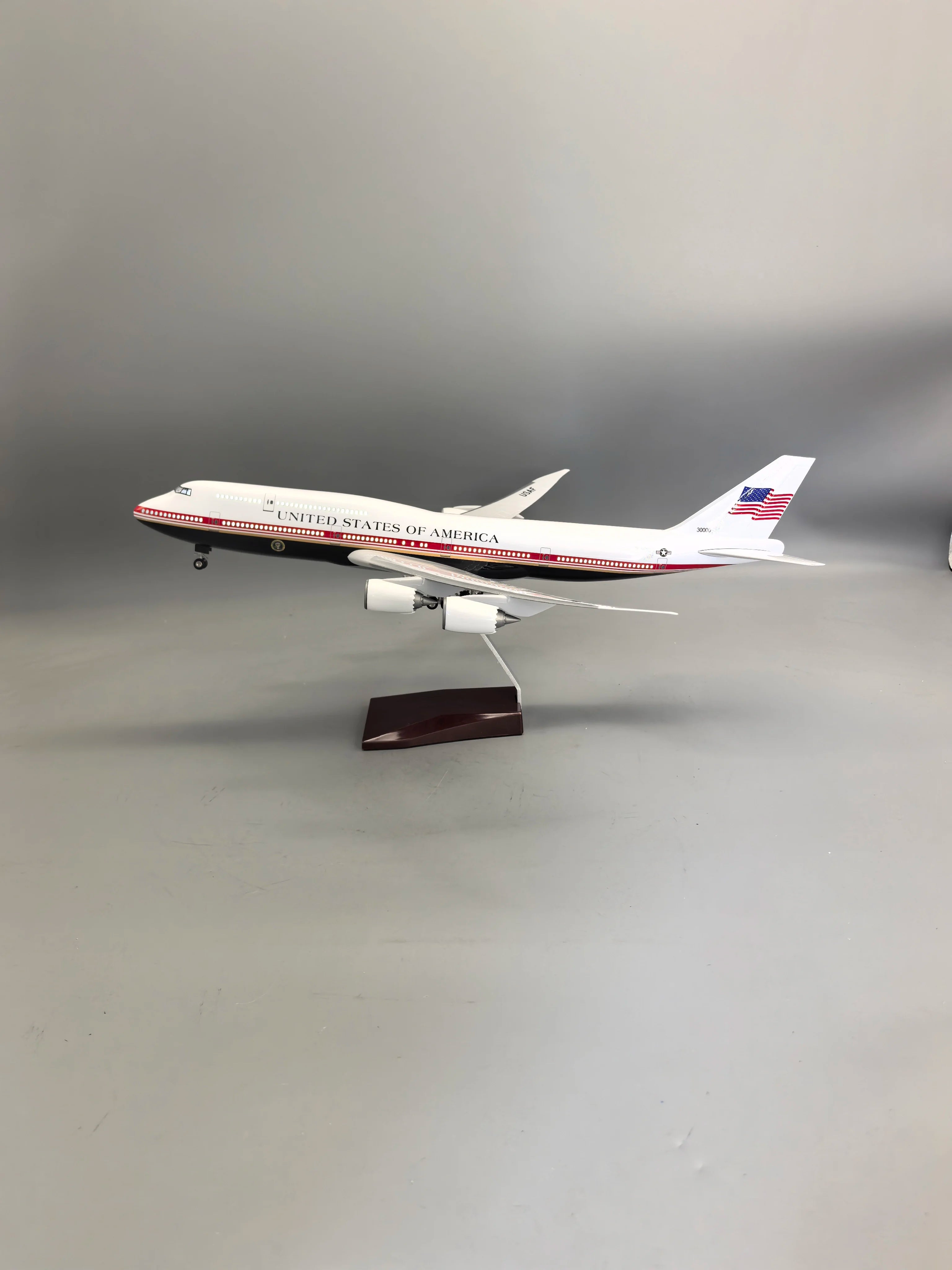New 47cm Large Scale American Air Force One B747 Airplane Model Kit with Stand for Adult Aviation Souvenir Gift or Plane Toy