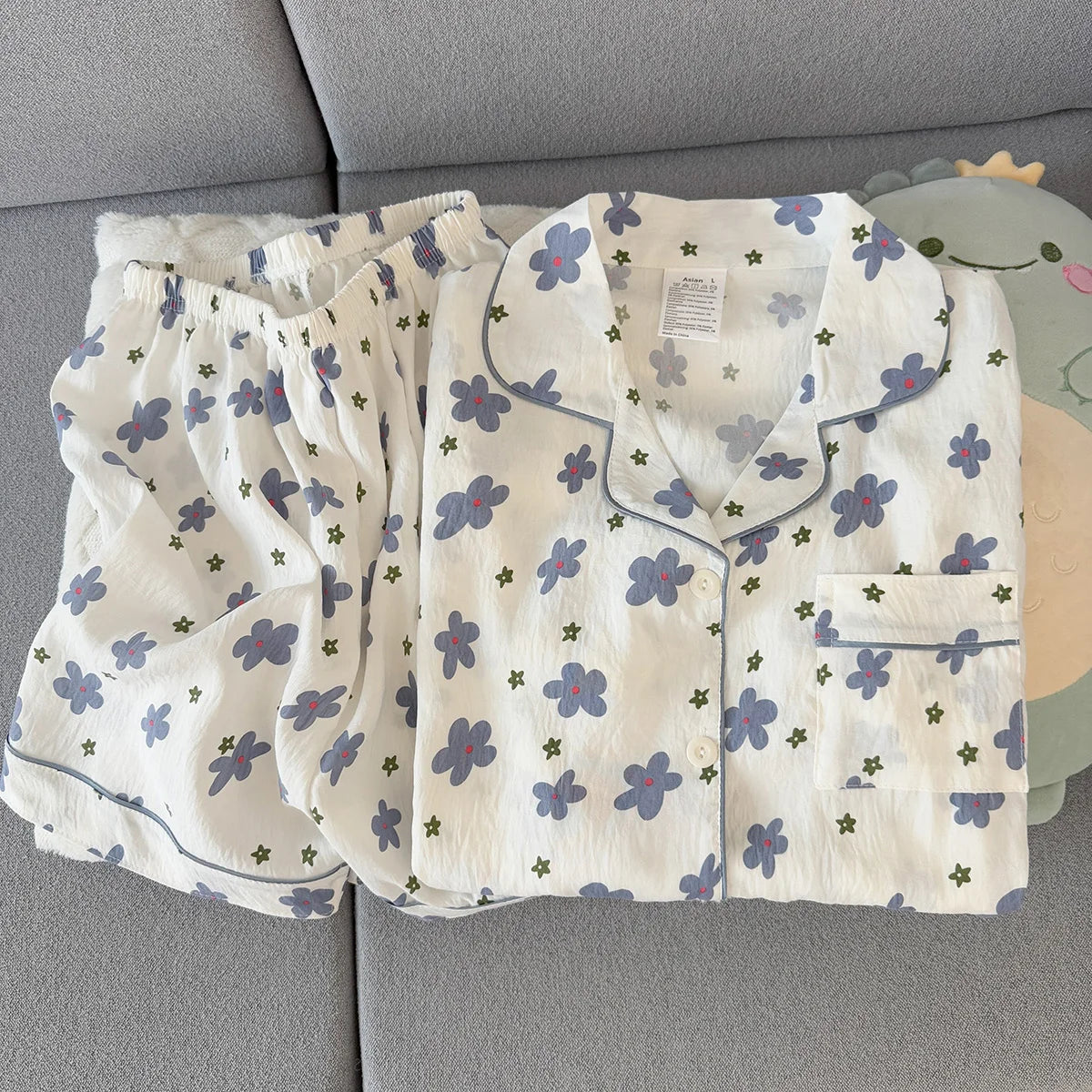 Women's Summer Pajamas, Thin Floral Pattern Short-Sleeved Shorts, Sweet and Cute, Can Be Worn Outside in Summer, Two-Piece Home Wear Set