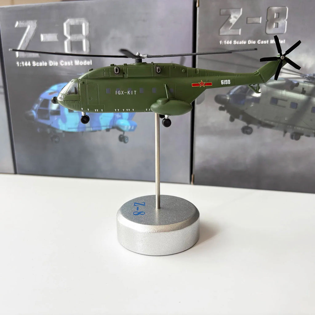Diecast  1: 144 Scale Armed Aircraft With Propellers Straight 8 Z8 Model WZ-8 Z-8 Dolphin Helicopter Alloy Model Gifts