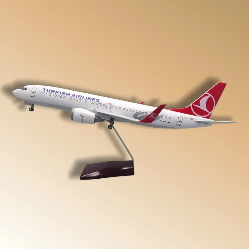 1:85 Scale Turkish Airlines Boeing 737 Model 47cm Die-Cast Resin with Lights and Moving Wheels Aviation Collectible