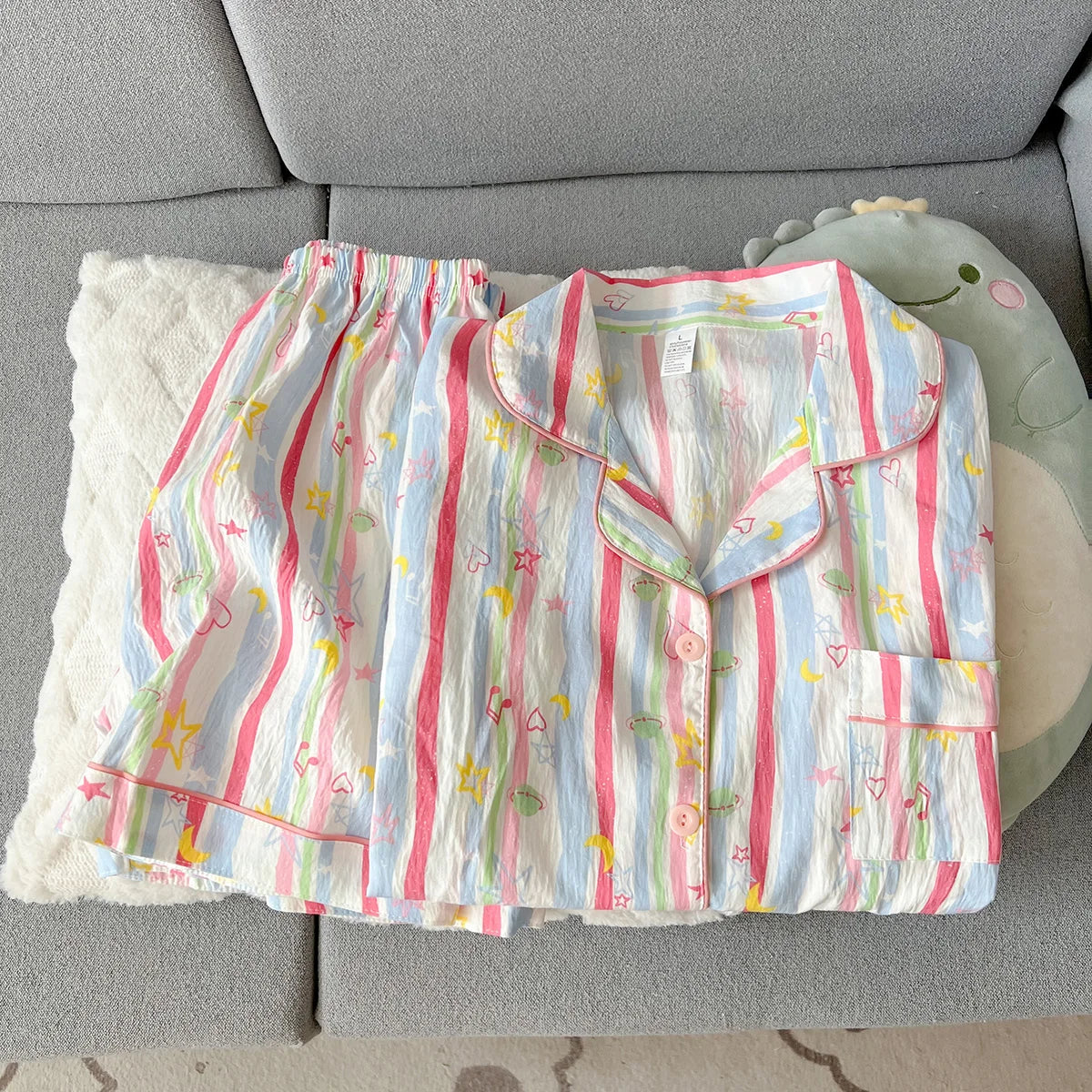 Women's Summer Pajamas, Thin Striped Pattern Short-Sleeved Shorts, Sweet and Cute, Can Be Worn Outside in Summer, Two-Piece Home Wear Set
